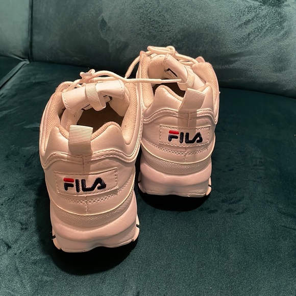 White Filas Distributor - Picture 3 of 3